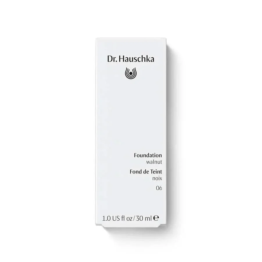 Dr Hauschka - Foundation 06 Walnut 30ml - Image 2